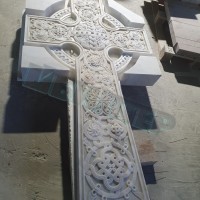 Православный крест из мрамора могильный